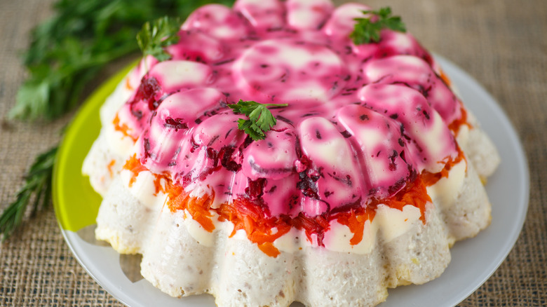 jello salad made with vegetables