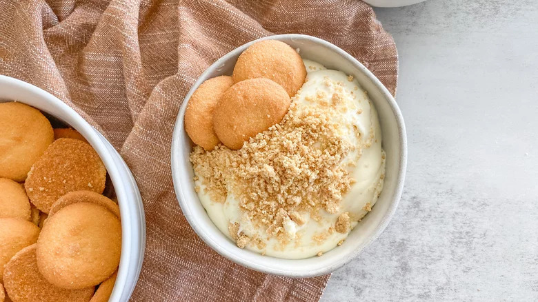 bowl of banana pudding